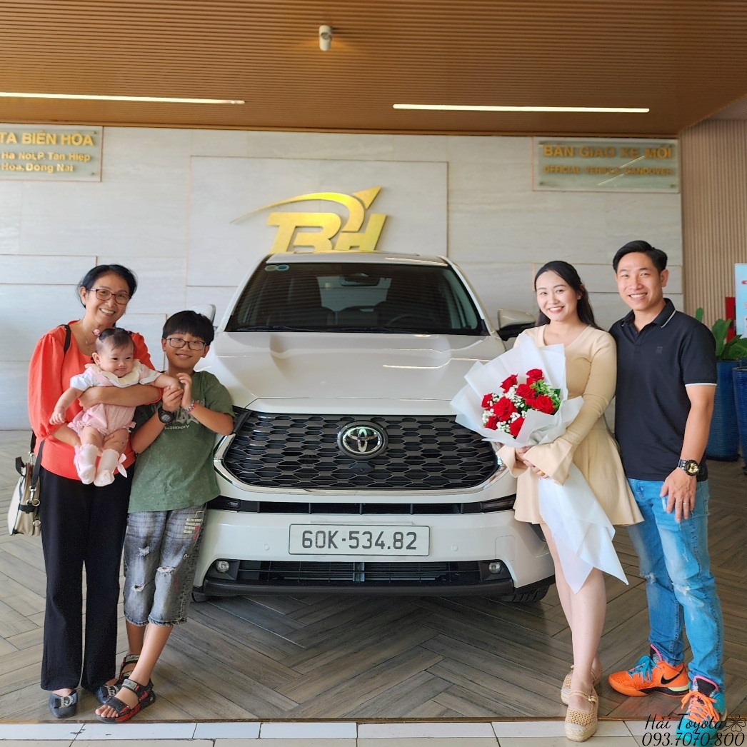 10/2024 - BÀN GIAO TOYOTA INNOVA CROSS VỀ CHO GĐ ANH ĐĂNG (TRẢNG BOM).