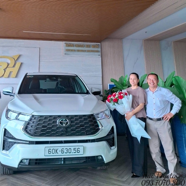 06/2025 - CHỦ NHẬT BÀN GIAO TOYOTA INNOVA CROSS HEV VỀ VỚI ANH BÚT (TRẢNG BOM)