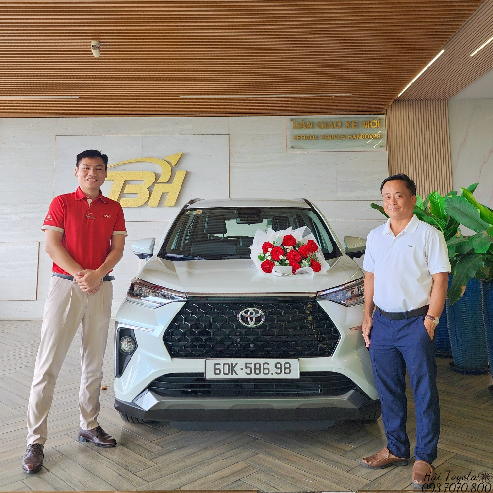 08/2025 - BÀN GIAO TOYOTA VELOZ CROSS TOP VỀ CÙNG GĐ ANH DŨNG.