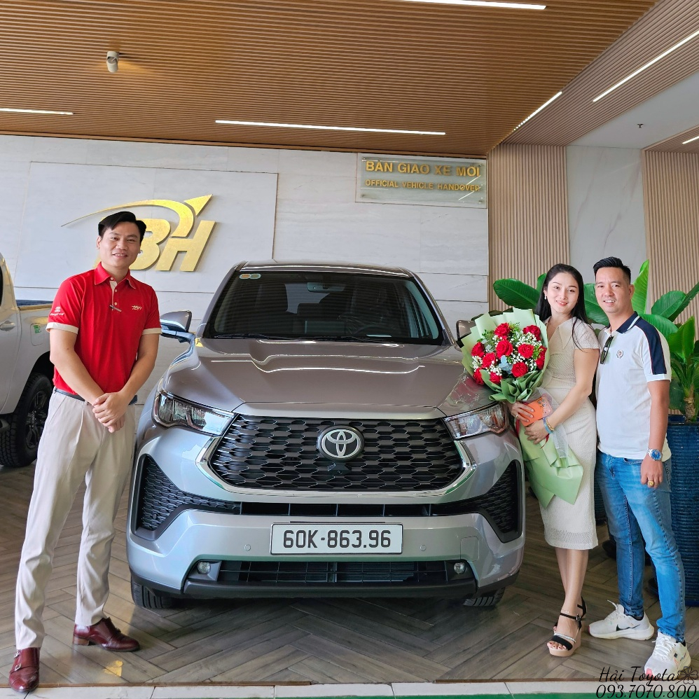 11/2025 - TOYOTA INNOVA CROSS 2.0V - GIAO VỀ GĐ ANH HOÀNG.