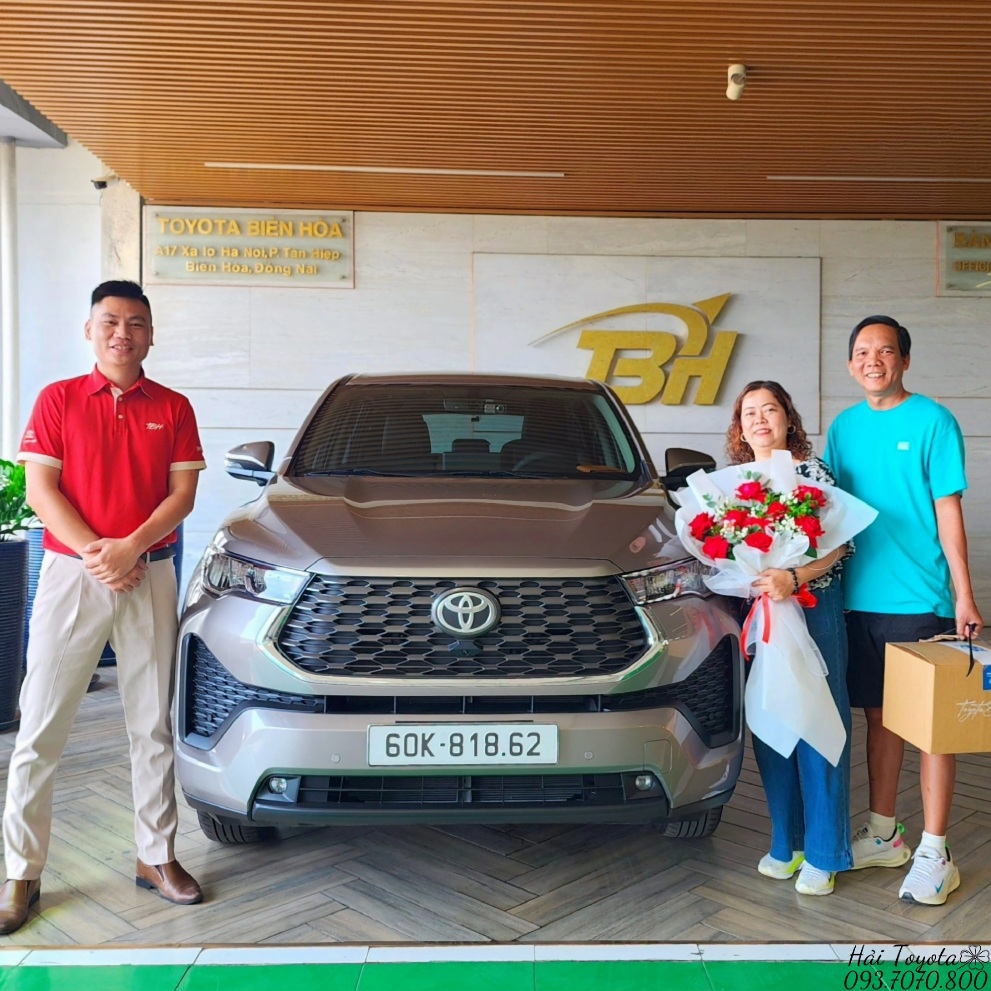04/2025 - BÀN GIAO TOYOTA INNOVA CROSS VỀ ANH KHÁNH, CHỊ THOA (BIÊN HÒA) 