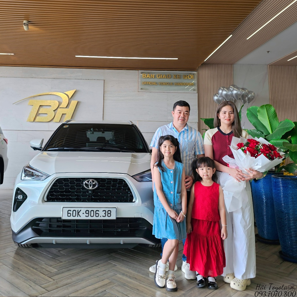 02/2026 - TOYOTA YARIS CROSS - BÀN GIAO VỀ GĐ CHỊ HOÀNG TẾT CHỞ BÉ THỎ VÀ NHÍM ĐI CHƠI