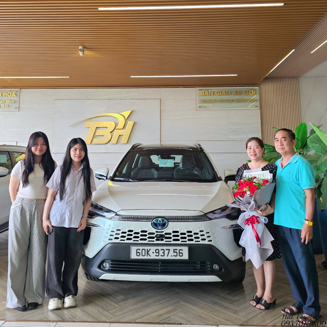 04/2026 - TOYOTA COROLLA CROSS 1.8 HEV - BÀN GIAO VỀ ANH TÙNG.