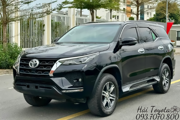 FORTUNER 2.4MT (4x2)