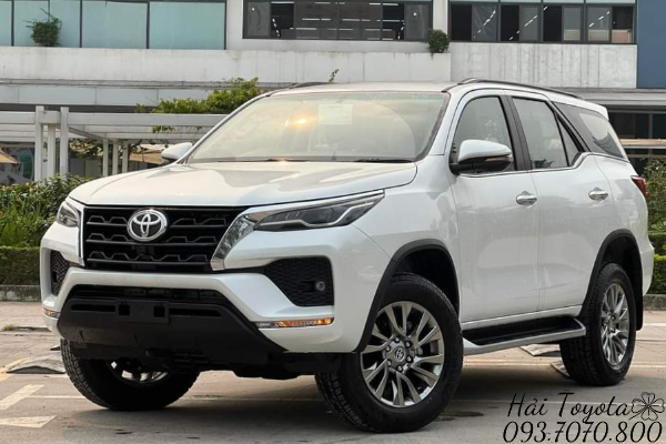 FORTUNER 2.7AT Gas (4X2)