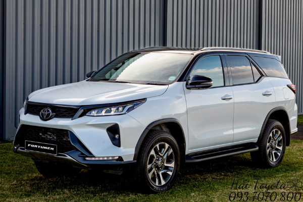 FORTUNER <BR/> GIÁ: 1,055,000,000