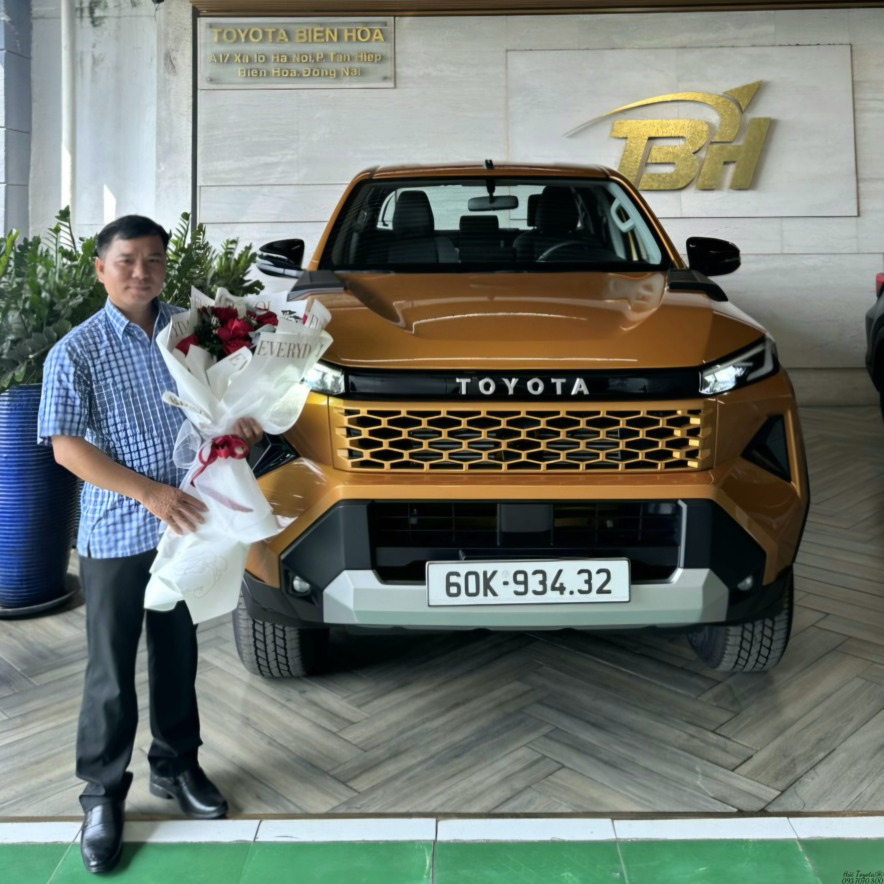 04/2026 - TOYOTA HILUX 2.8 PRO -  GIAO VỀ CTY Ô TÔ MINH TRƯỜNG.